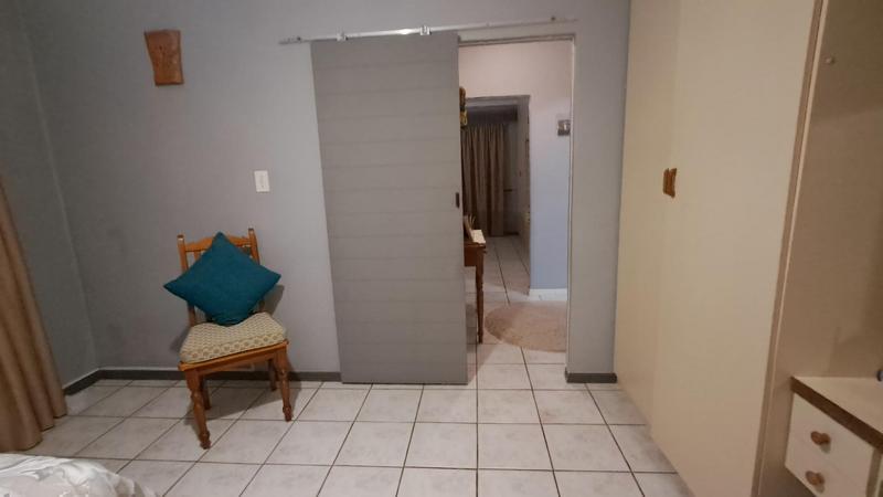 3 Bedroom Property for Sale in Britannia Bay Western Cape